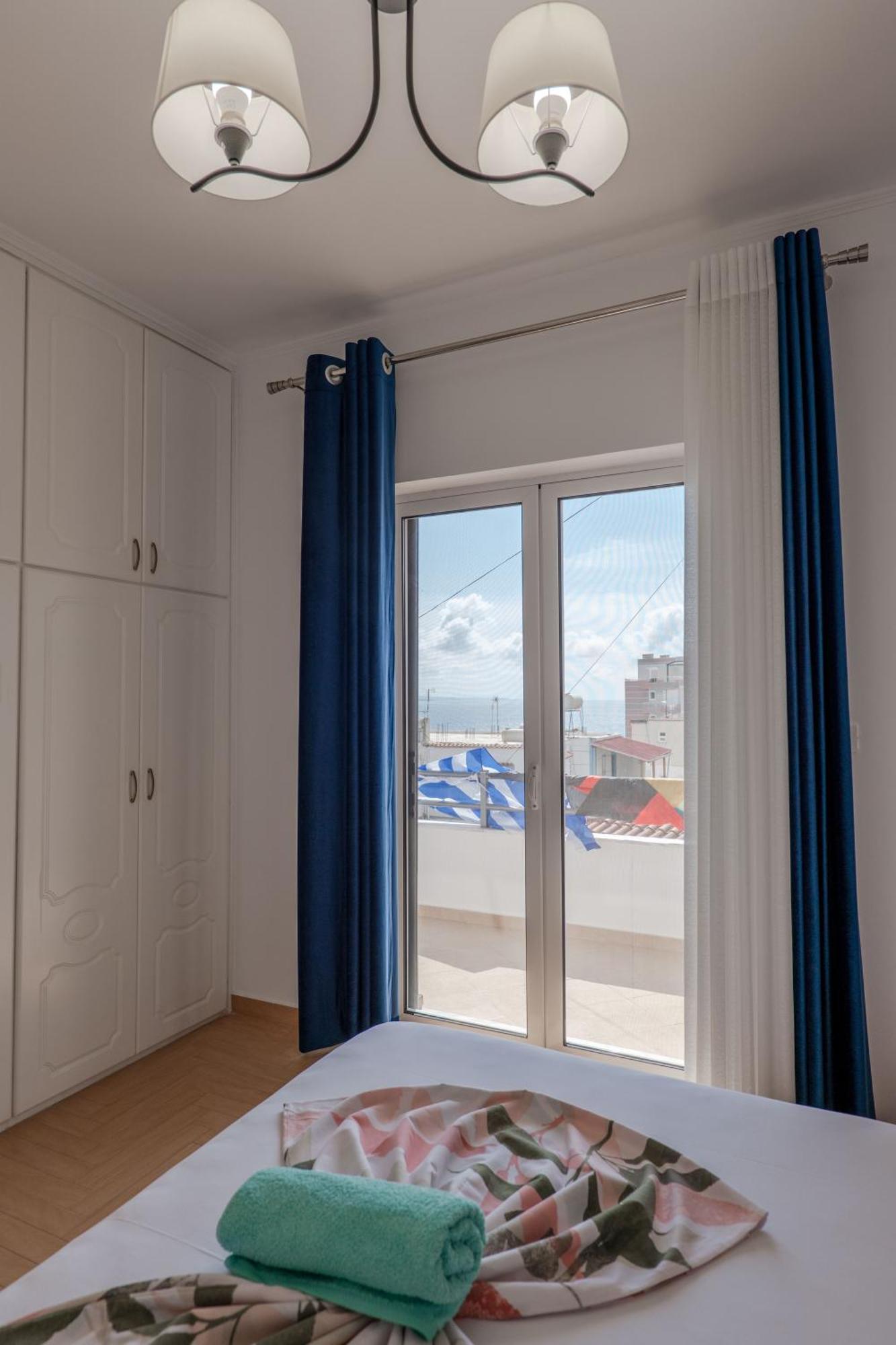 Hoteleks Inn & Suites Саранда Экстерьер фото
