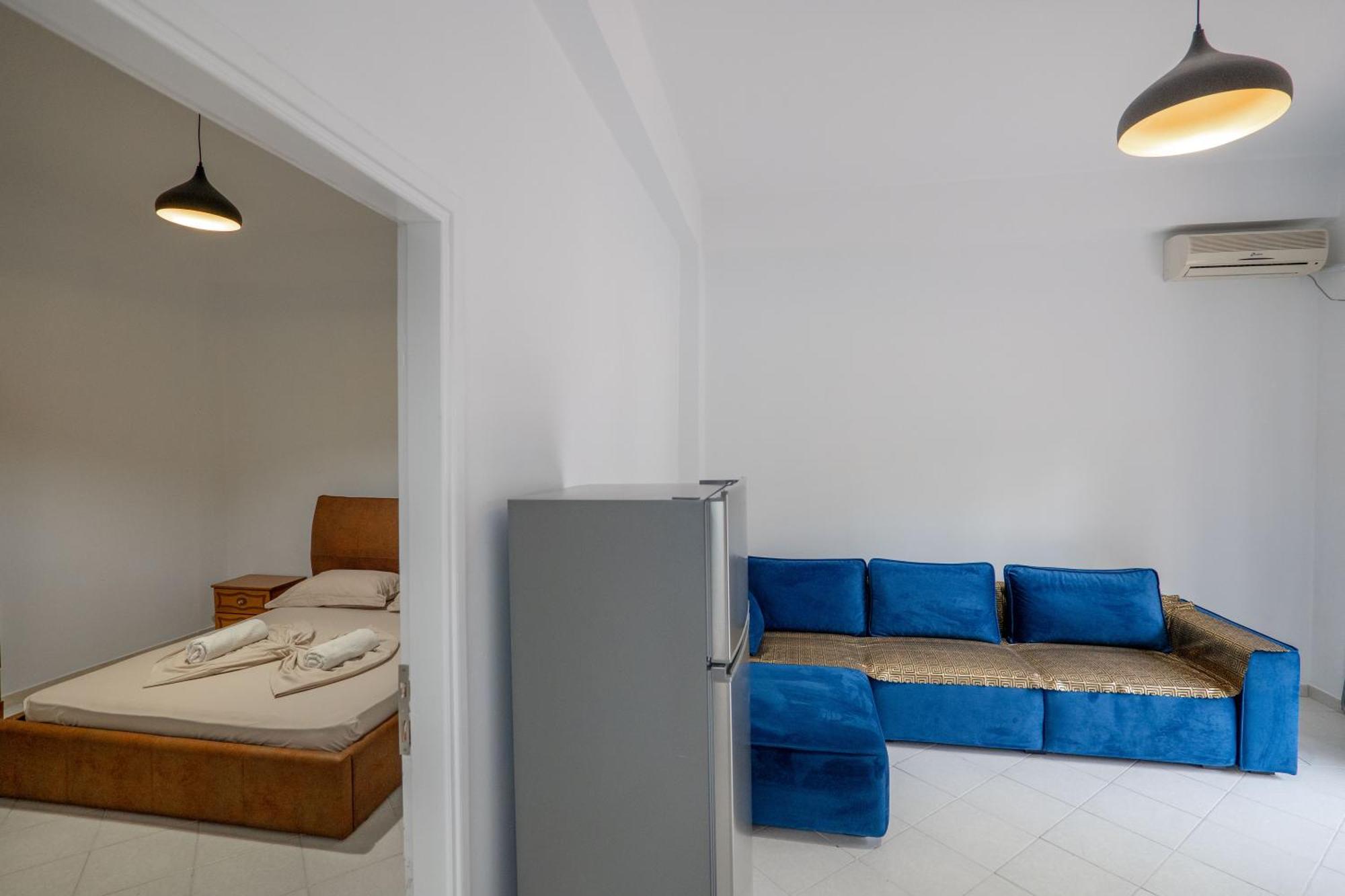 Hoteleks Inn & Suites Саранда Экстерьер фото