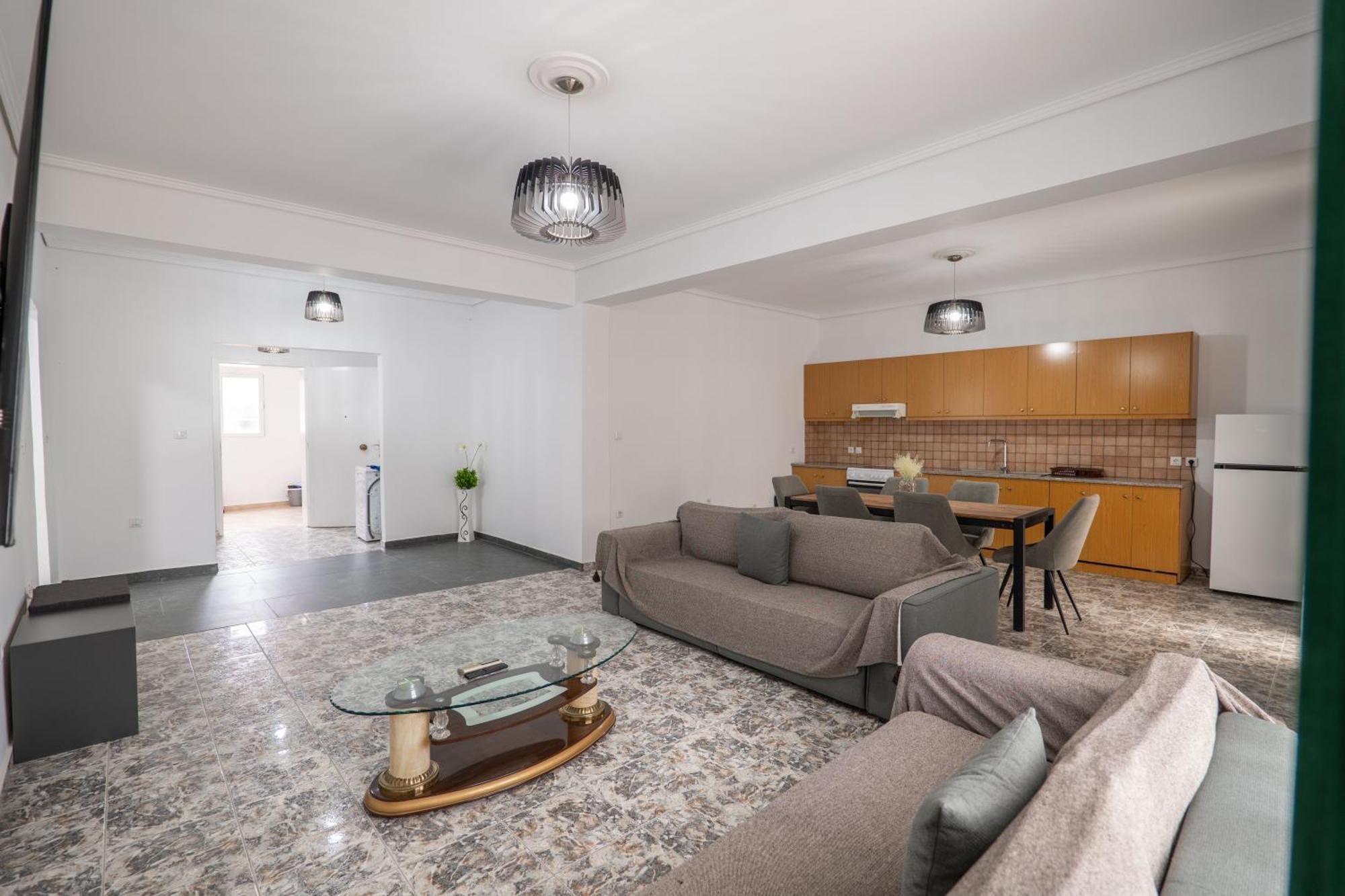 Hoteleks Inn & Suites Саранда Экстерьер фото